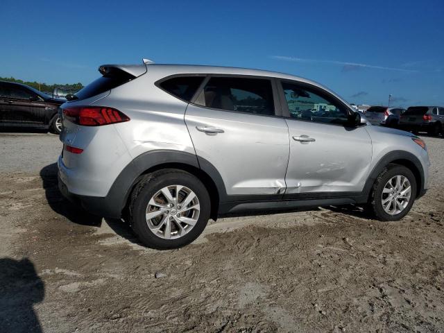 Photo 3 from auction – 2019 HYUNDAI TUCSON SE with VIN KM8J2CA43KU869040
