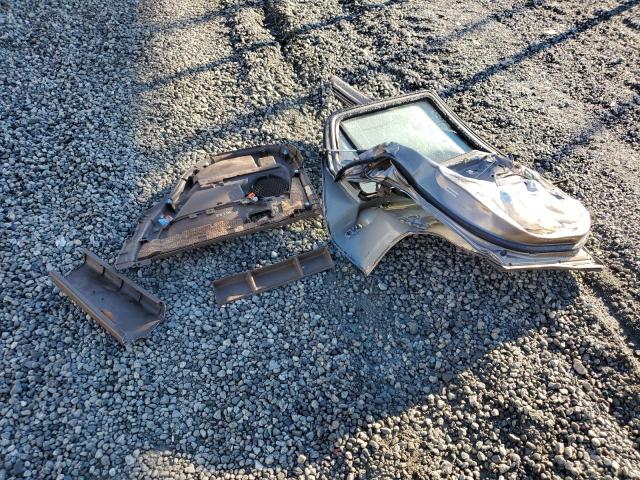 Photo 12 from auction – 2002 HONDA CR-V LX with VIN JHLRD68452C019332