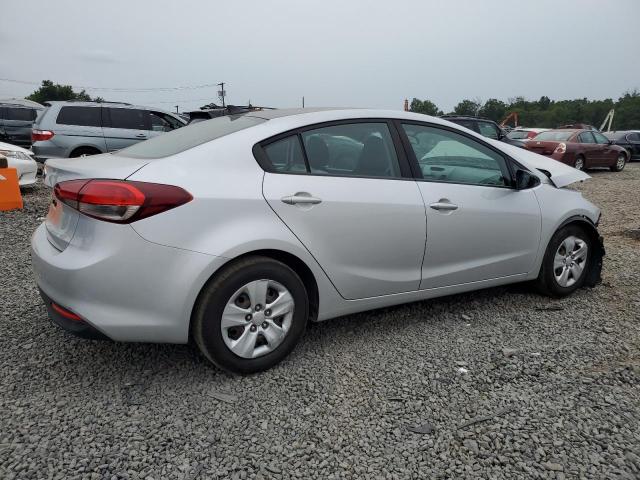 Photo 3 from auction – 2018 KIA FORTE LX with VIN 3KPFK4A76JE167768