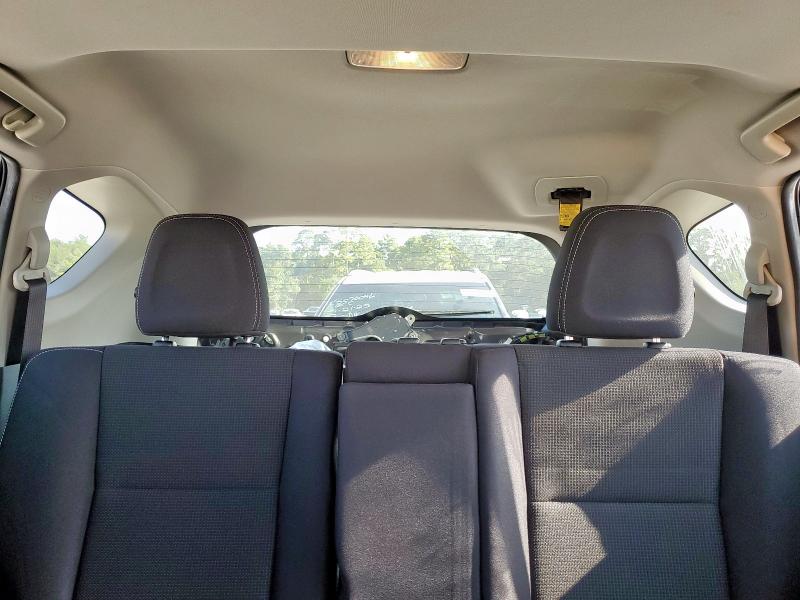Photo 10 from auction – 2018 TOYOTA RAV4 ADVEN with VIN JTMWFREV2JJ729596