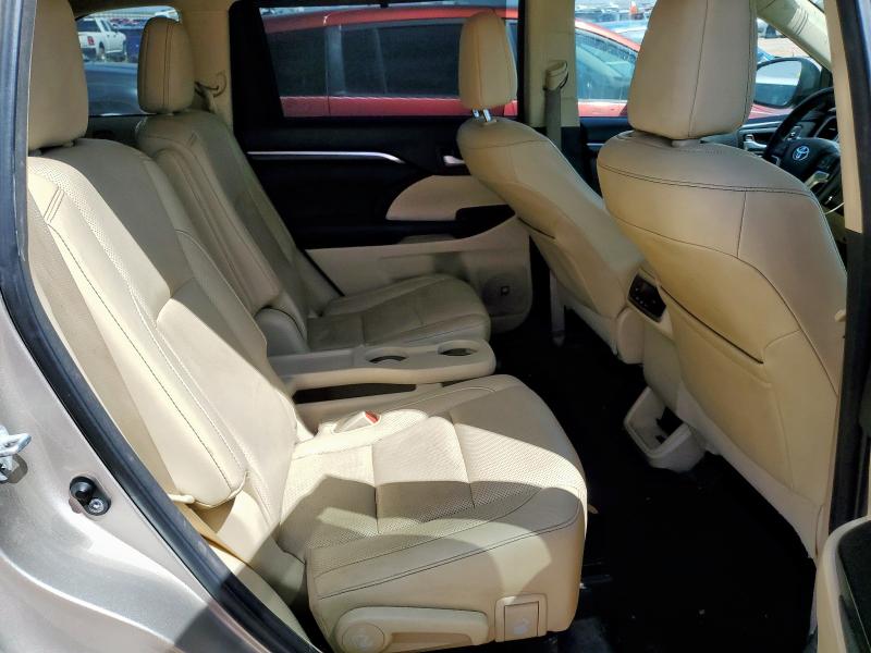 Photo 11 from auction – 2015 TOYOTA HIGHLANDER with VIN 5TDYKRFH9FS056698