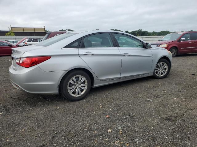 Photo 3 from auction – 2012 HYUNDAI SONATA GLS with VIN 5NPEB4AC6CH384518