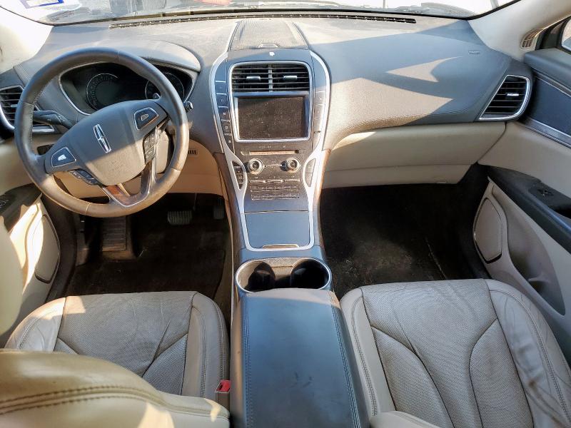 Photo 8 from auction – 2016 LINCOLN MKX RESERV with VIN 2LMTJ6LRXGBL50641