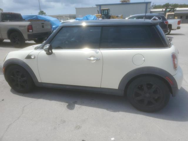 Photo 2 from auction – 2010 MINI COOPER with VIN WMWMF3C51ATZ21892