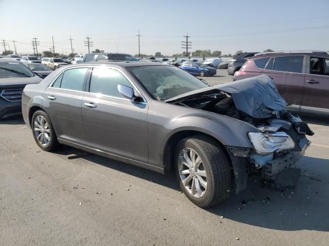 Photo 4 from auction – 2018 CHRYSLER 300 LIMITE with VIN 2C3CCAKG6JH268363