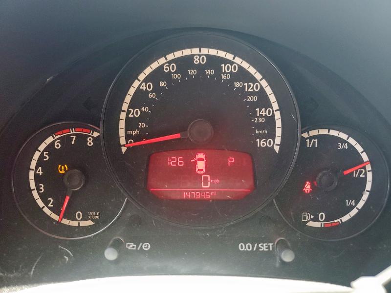 Photo 9 from auction – 2013 VOLKSWAGEN BEETLE with VIN 3VWJX7AT1DM647119