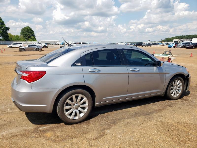 Photo 3 from auction – 2013 CHRYSLER 200 LIMITE with VIN 1C3CCBCG4DN510552