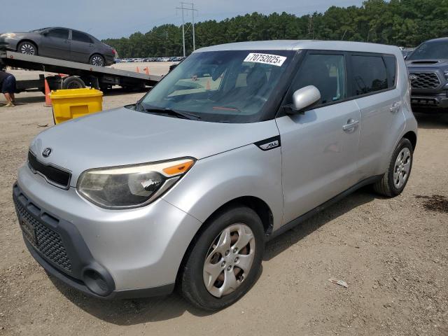 KIA SOUL 2015 with VIN KNDJN2A25F7750995 - Photo from auction