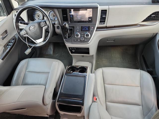 Photo 8 from auction – 2015 TOYOTA SIENNA XLE with VIN 5TDYK3DC7FS582526