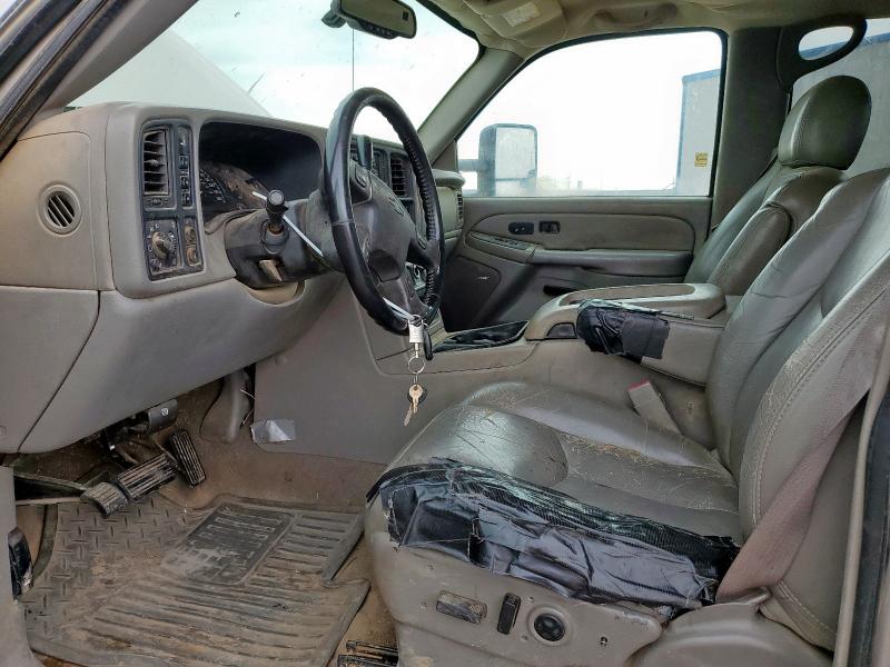 Photo 7 from auction – 2005 CHEVROLET SILVERADO with VIN 1GCHK23215F958588