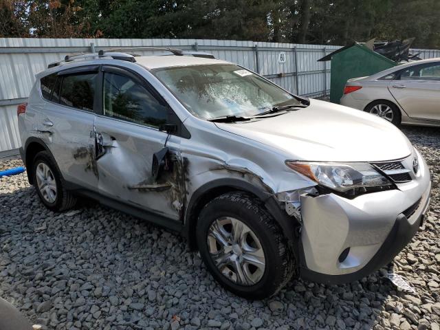 Photo 4 from auction – 2015 TOYOTA RAV4 LE with VIN JTMBFREV0FD167671