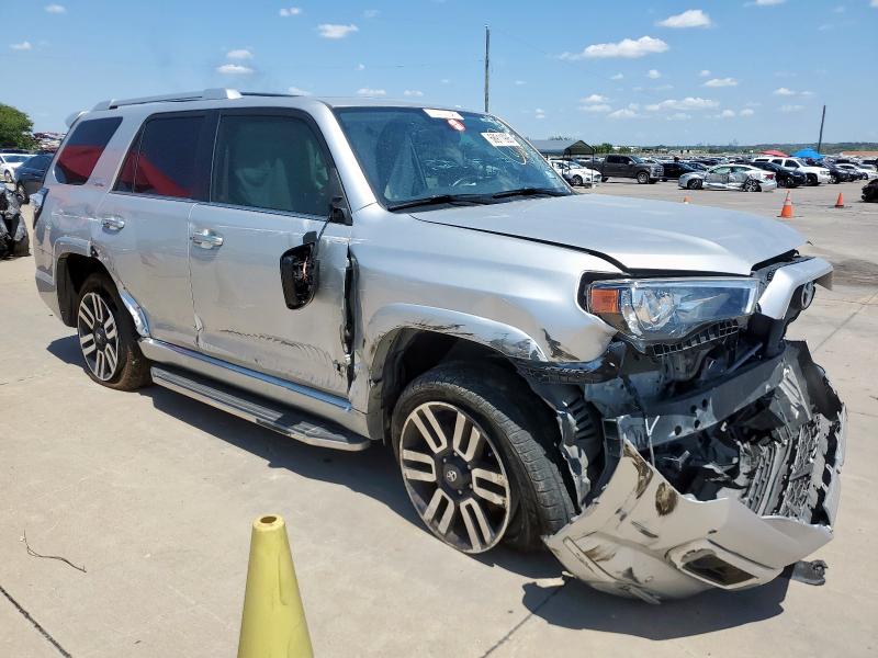 Photo 4 from auction – 2017 TOYOTA 4RUNNER with VIN JTEZU5JRXH5161407