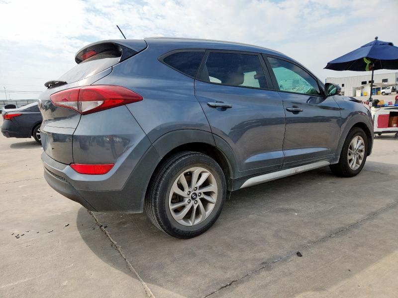 Photo 3 from auction – 2017 HYUNDAI TUCSON with VIN KM8J33A42HU330866