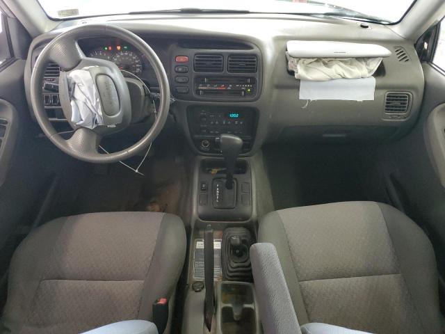 Photo 8 from auction – 2003 CHEVROLET TRACKER with VIN 2CNBJ13C736952177