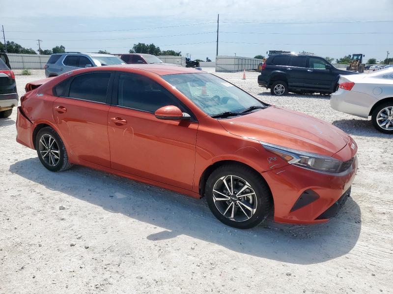 Photo 4 from auction – 2022 KIA FORTE FE with VIN 3KPF24AD7NE457819