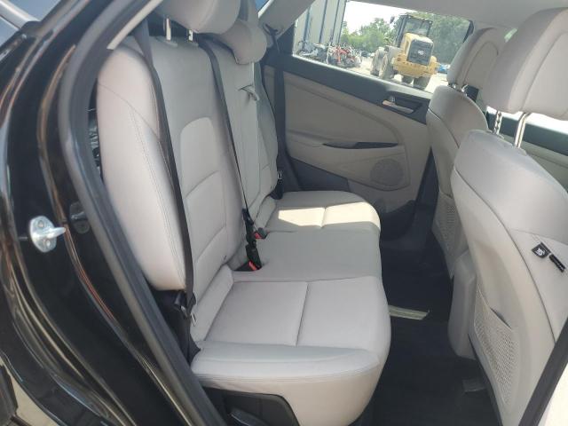 Photo 11 from auction – 2018 HYUNDAI TUCSON SE with VIN KM8J2CA46JU766774