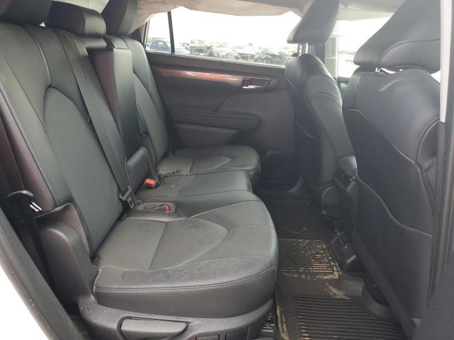 Photo 11 from auction – 2022 TOYOTA HIGHLANDER with VIN 5TDDZRBH8NS166768