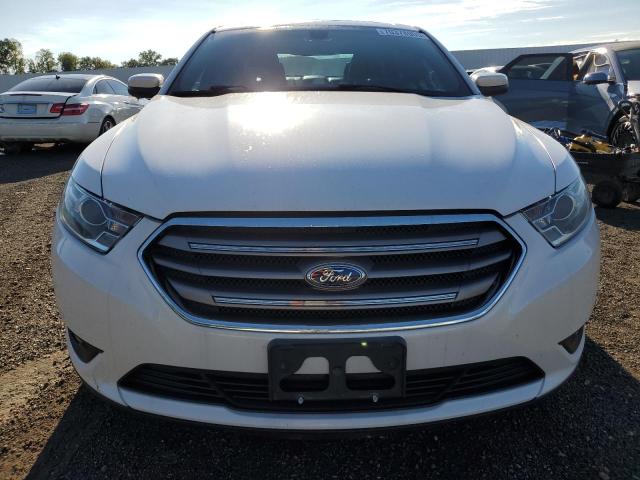 Photo 5 from auction – 2017 FORD TAURUS SEL with VIN 1FAHP2E80HG129776