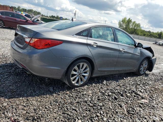 Photo 3 from auction – 2013 HYUNDAI SONATA SE with VIN 5NPEC4AC2DH669294