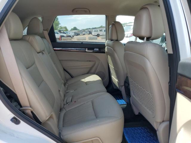 Photo 11 from auction – 2014 KIA SORENTO LX with VIN 5XYKT4A64EG532590