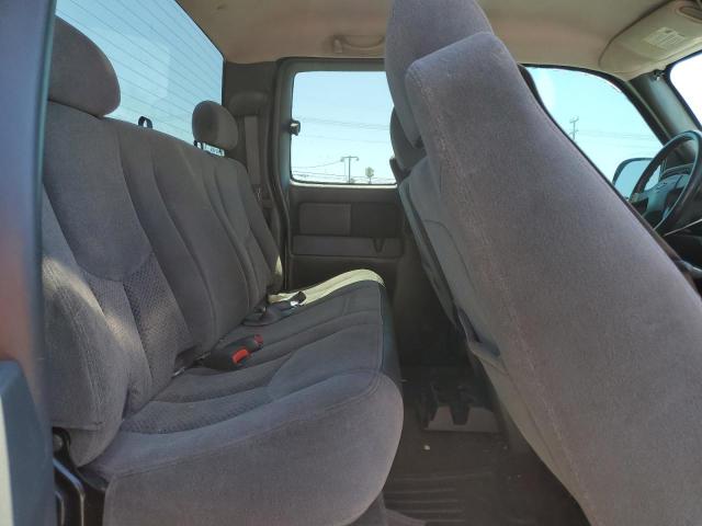 Photo 10 from auction – 2005 CHEVROLET SLVRD 1500 with VIN 2GCEC19V551231067