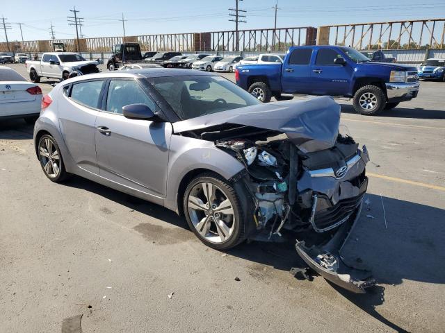 Photo 4 from auction – 2016 HYUNDAI VELOSTER with VIN KMHTC6AD9GU299821