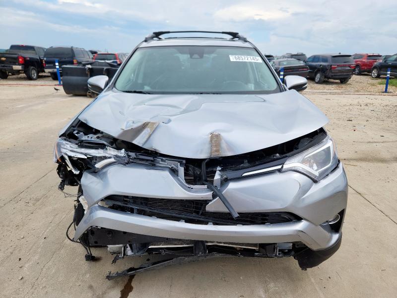 Photo 5 from auction – 2017 TOYOTA RAV4 XLE with VIN 2T3RFREV8HW643184