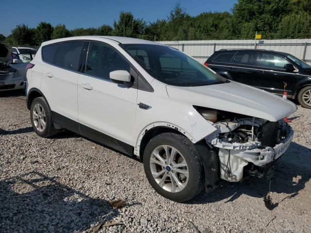 Photo 4 from auction – 2017 FORD ESCAPE SE with VIN 1FMCU0GD2HUD52863