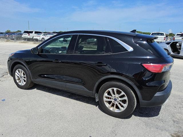 Photo 2 from auction – 2020 FORD ESCAPE SE with VIN 1FMCU0G65LUA93697