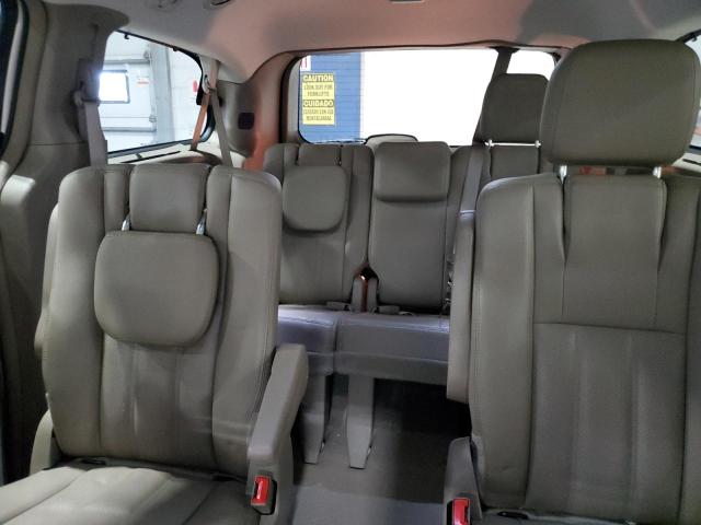 Photo 10 from auction – 2015 CHRYSLER TOWN & COU with VIN 2C4RC1CG2FR698400