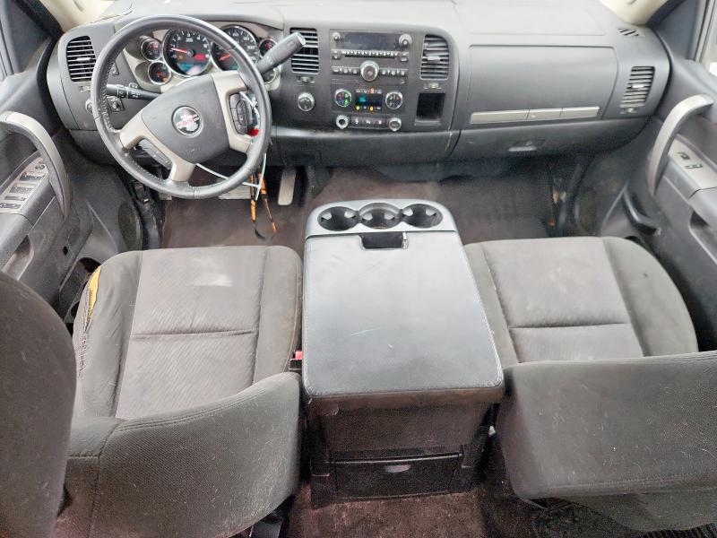 Photo 8 from auction – 2011 GMC SIERRA K15 with VIN 1GTR2VE33BZ316749