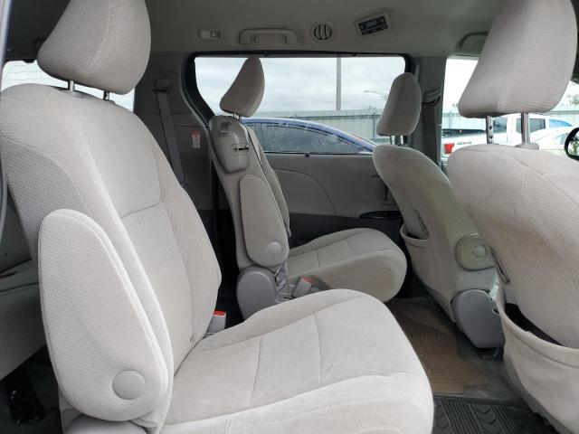 Photo 11 from auction – 2017 TOYOTA SIENNA LE with VIN 5TDKZ3DC6HS829877