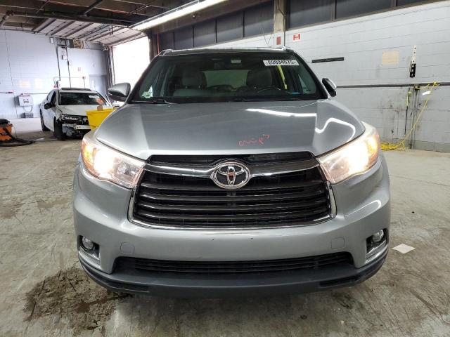 Photo 5 from auction – 2015 TOYOTA HIGHLANDER with VIN 5TDDKRFH9FS203357