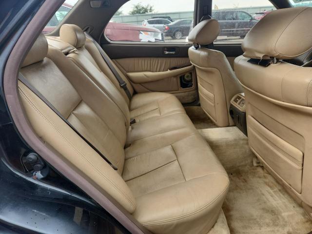 Photo 10 from auction – 1992 LEXUS LS 400 with VIN JT8UF11E5N0133021