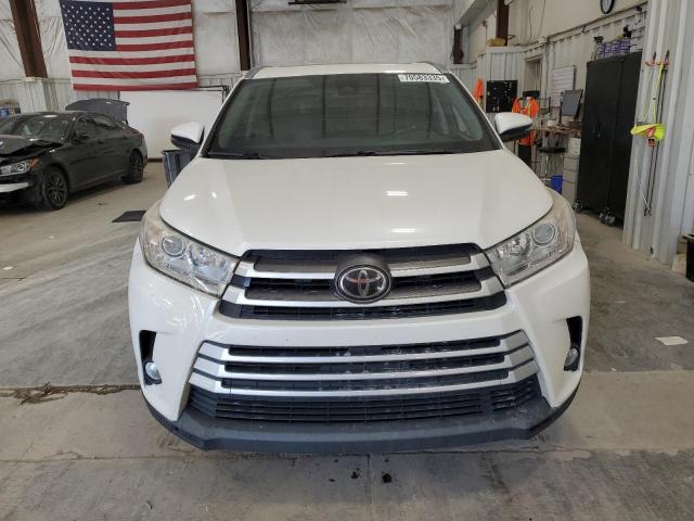 Photo 5 from auction – 2017 TOYOTA HIGHLANDER with VIN 5TDJZRFH2HS516851