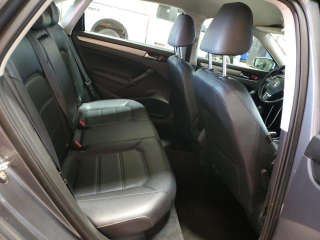 Photo 10 from auction – 2015 VOLKSWAGEN PASSAT S with VIN 1VWAT7A34FC104749