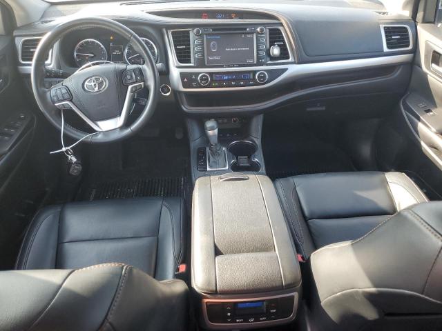 Photo 8 from auction – 2018 TOYOTA HIGHLANDER with VIN 5TDJZRFH8JS888961