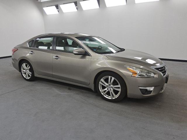 Photo 4 from auction – 2013 NISSAN ALTIMA 3.5 with VIN 1N4BL3AP2DC170139