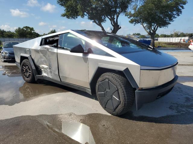 Photo 4 from auction – 2024 TESLA CYBERTRUCK with VIN 7G2CEHED6RA053352
