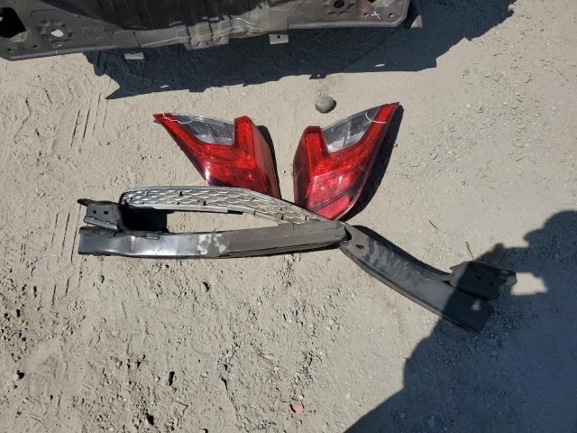 Photo 12 from auction – 2019 HONDA CIVIC LX with VIN 2HGFC2F69KH584598