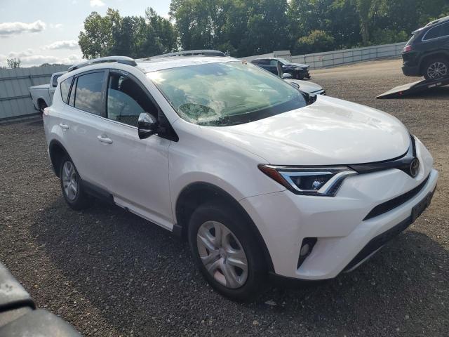 Photo 4 from auction – 2017 TOYOTA RAV4 SE with VIN 2T3JFREV8HW615883
