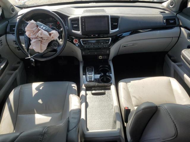 Photo 8 from auction – 2017 HONDA PILOT TOURING with VIN 5FNYF6H92HB030802