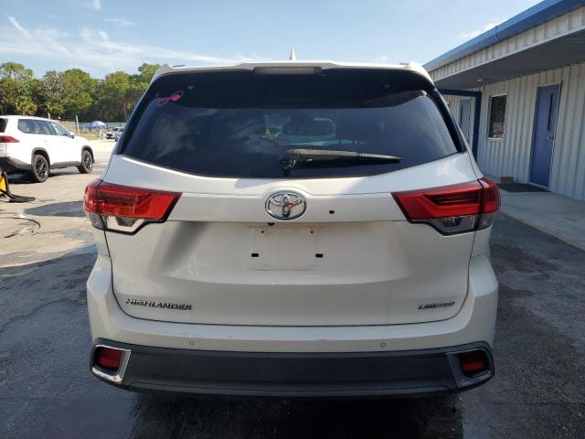 Фото 6 с аукциона – 2018 TOYOTA HIGHLANDER с VIN 5TDYZRFH7JS259562