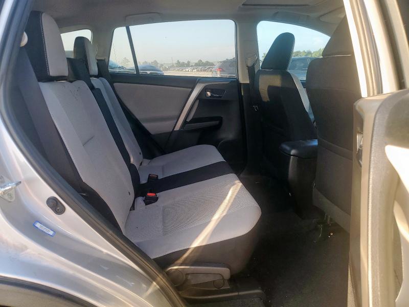 Photo 11 from auction – 2016 TOYOTA RAV4 XLE with VIN 2T3WFREV5GW276682