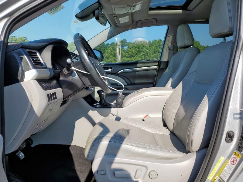 Photo 7 from auction – 2018 TOYOTA HIGHLANDER with VIN 5TDYZRFH0JS236513