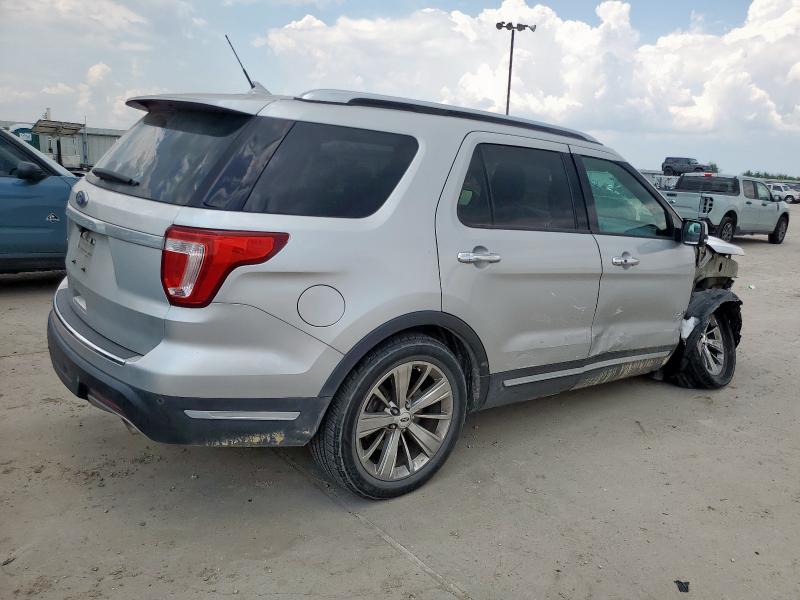 Photo 3 from auction – 2018 FORD EXPLORER L with VIN 1FM5K7F88JGB11518