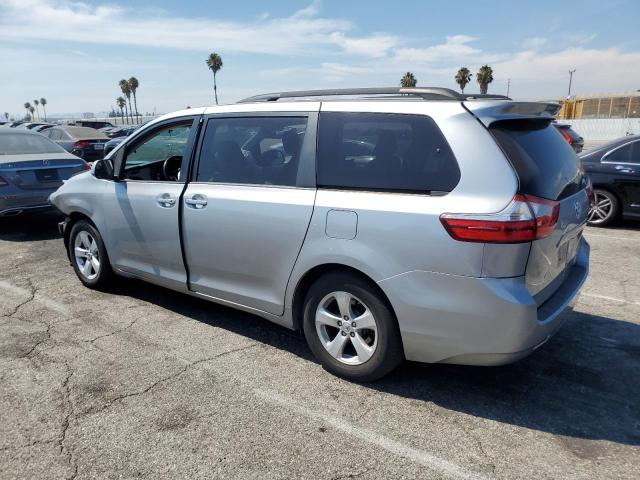 Photo 2 from auction – 2015 TOYOTA SIENNA LE with VIN 5TDKK3DC9FS560856