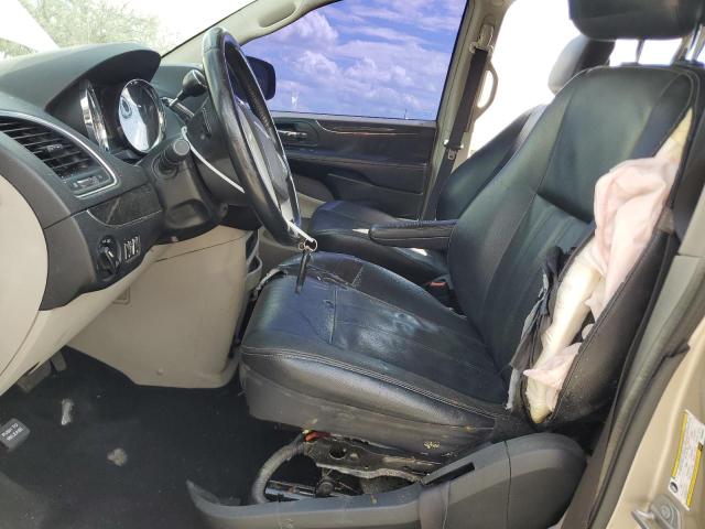 Photo 7 from auction – 2015 CHRYSLER TOWN & COU with VIN 2C4RC1BG3FR588067
