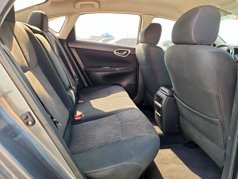 Photo 10 from auction – 2015 NISSAN SENTRA S with VIN 3N1AB7AP3FL651592
