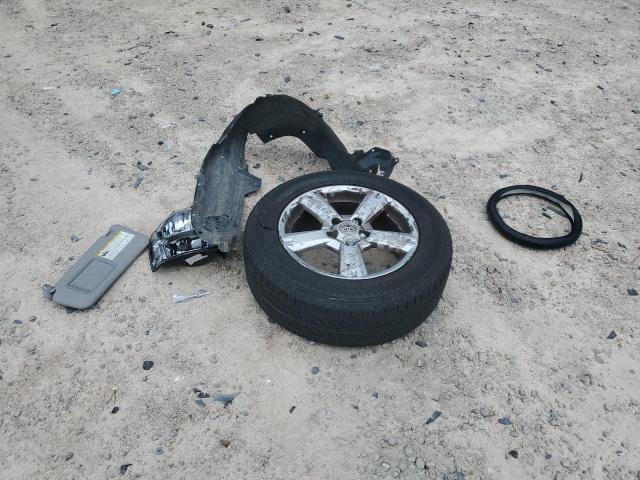 Photo 13 from auction – 2007 TOYOTA RAV4 with VIN JTMZD33V176022164